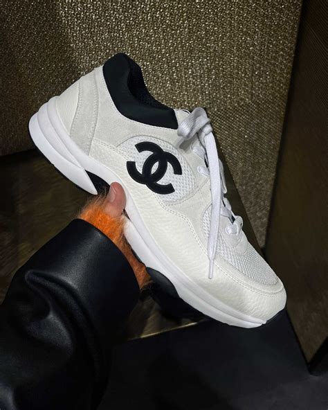 chanel sneakers fake